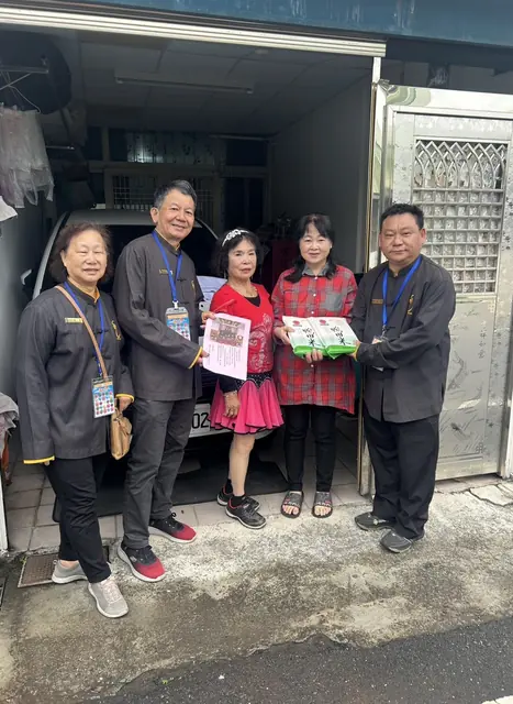 114.12.20 寒冬送暖活動照片 11